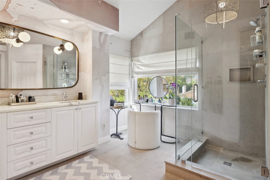 2514 Sandycreek Drive