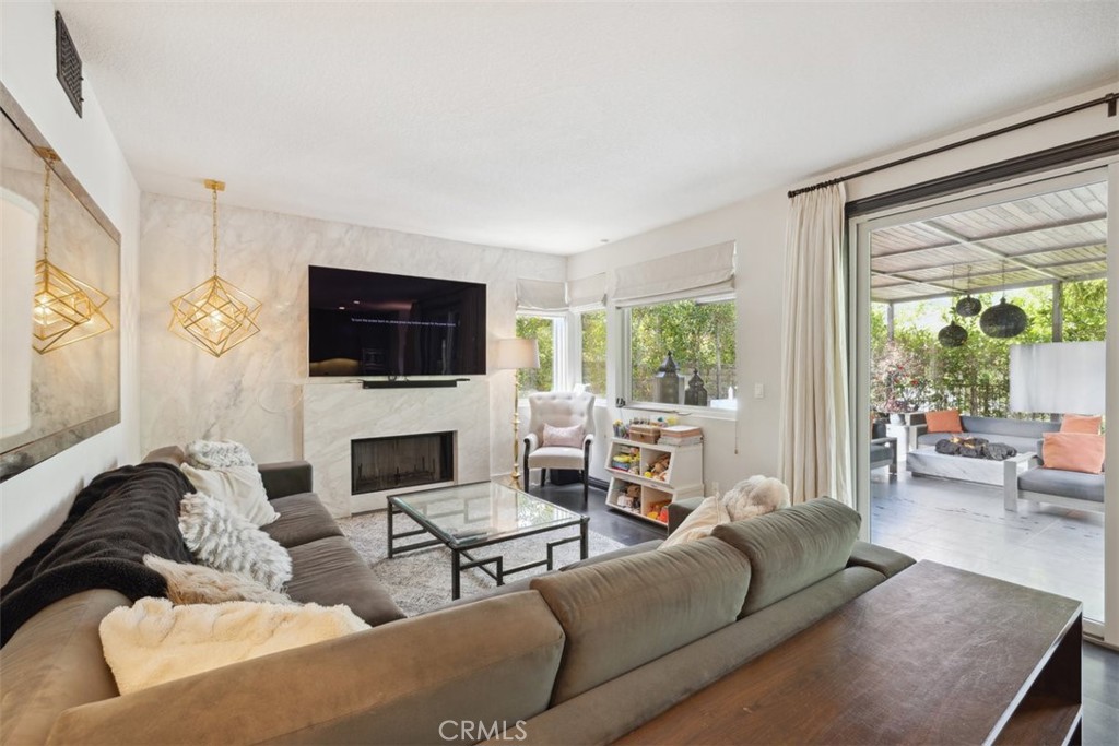 2514 Sandycreek Drive