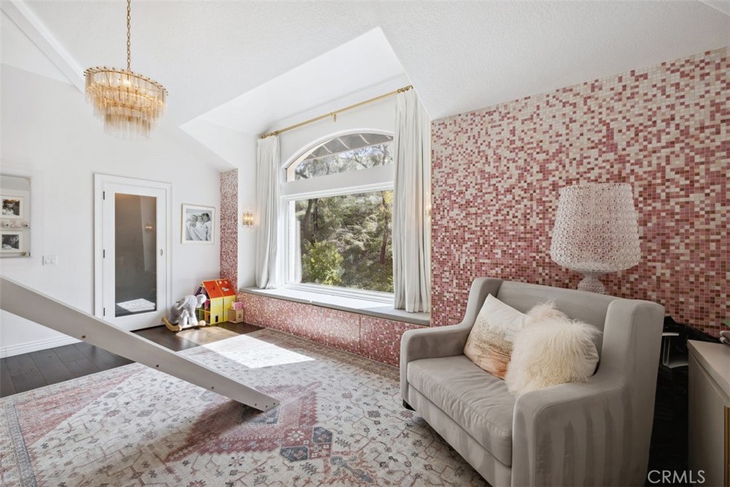 2514 Sandycreek Drive