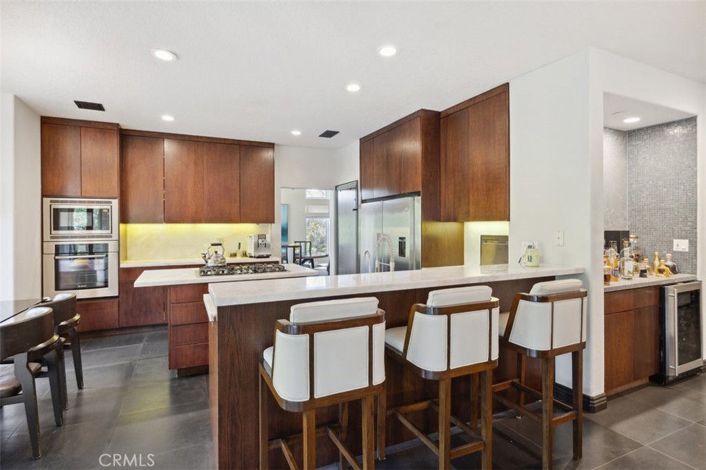 2514 Sandycreek Drive