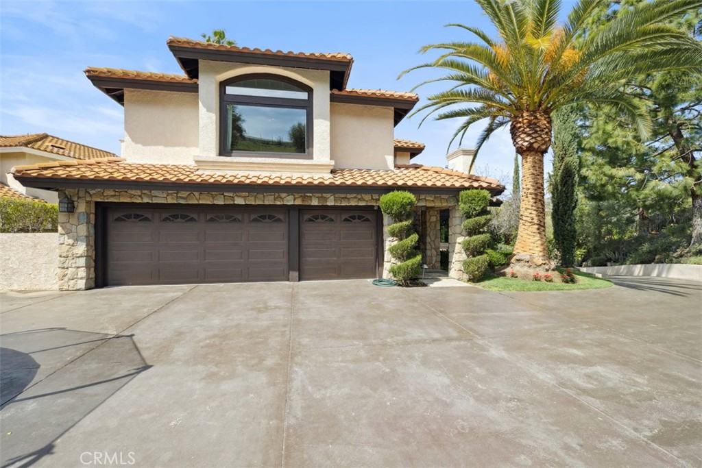 2514 Sandycreek Drive