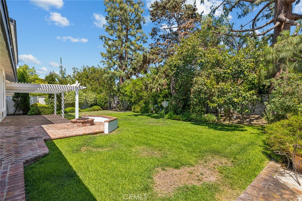 2640 Basswood Street