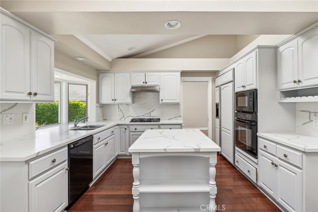 2640 Basswood Street