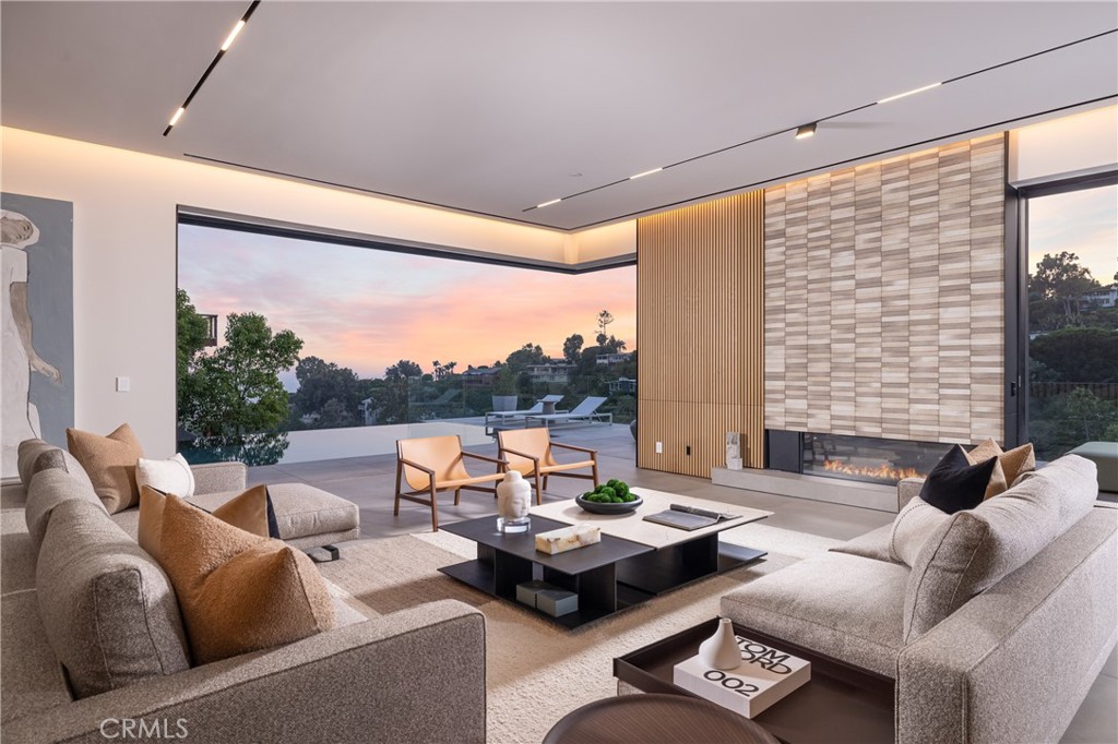 1000 Oriole Drive