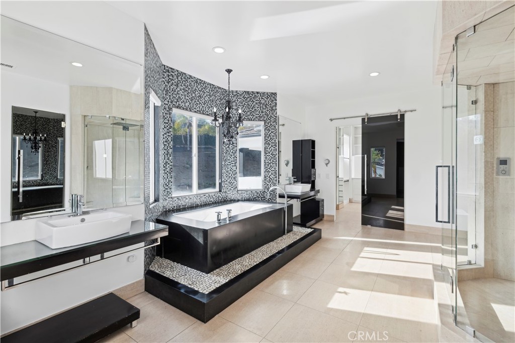 5110 E Copa De Oro Drive