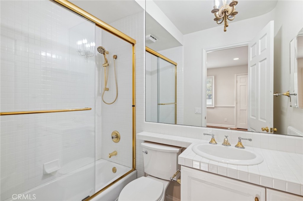 5 Monterey Pine Drive