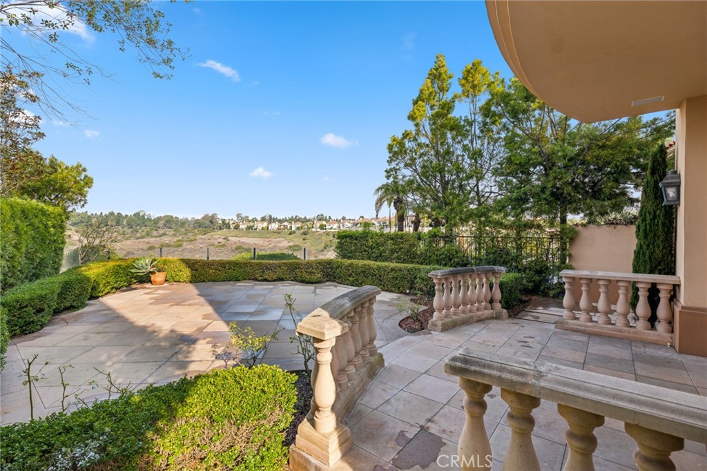 5 Monterey Pine Drive