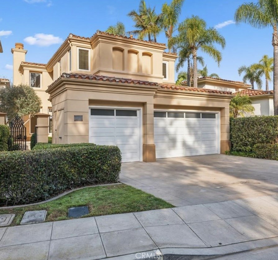 5 Monterey Pine Drive