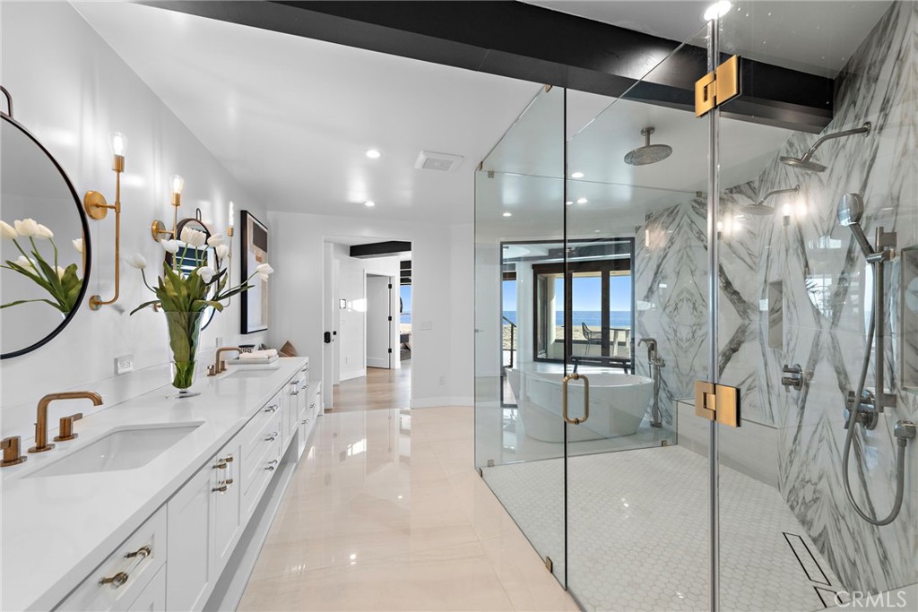 2132 E Oceanfront