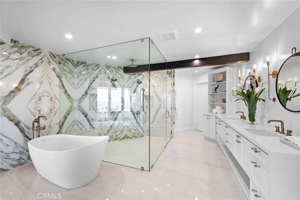 2132 E Oceanfront