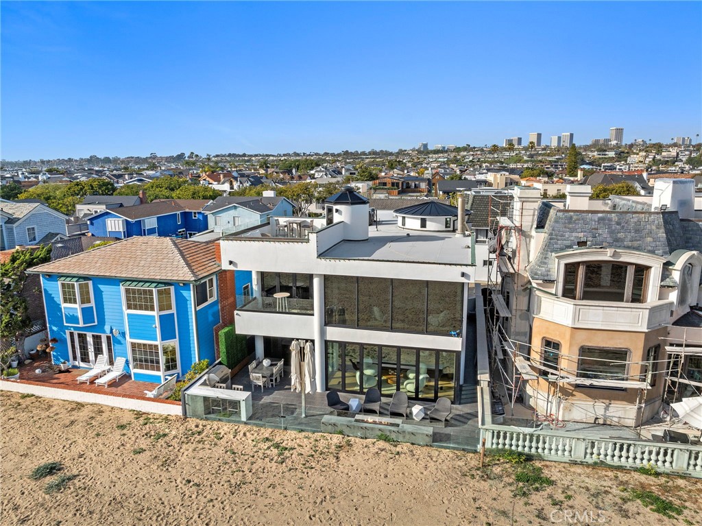 2132 E Oceanfront