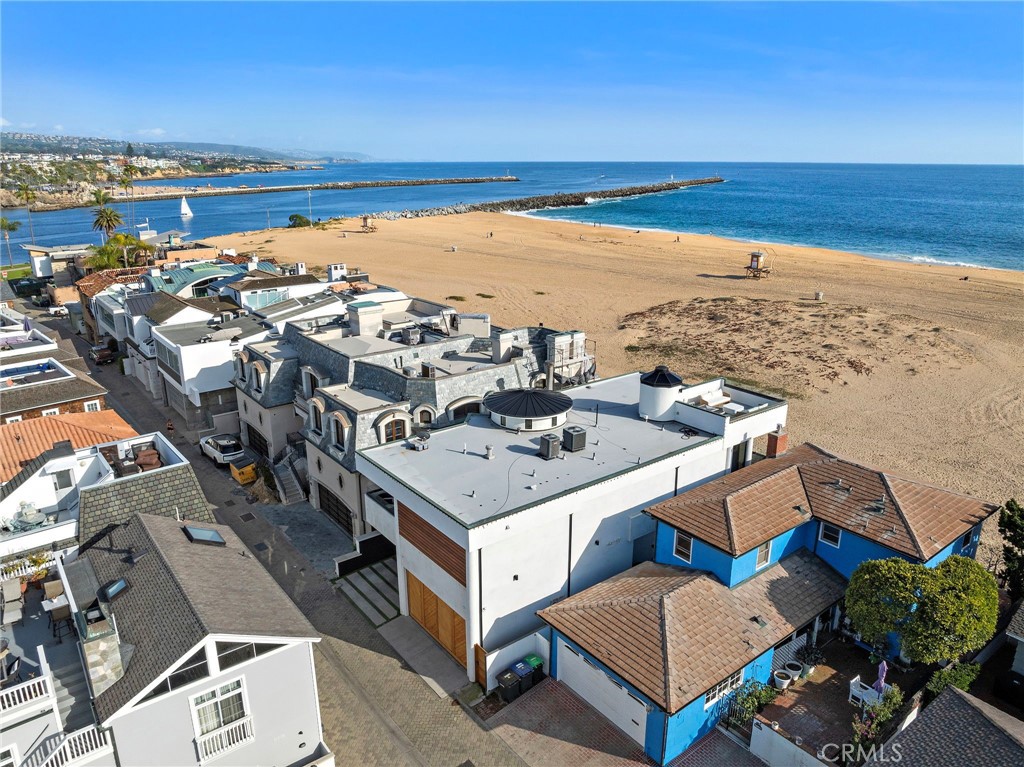 2132 E Oceanfront