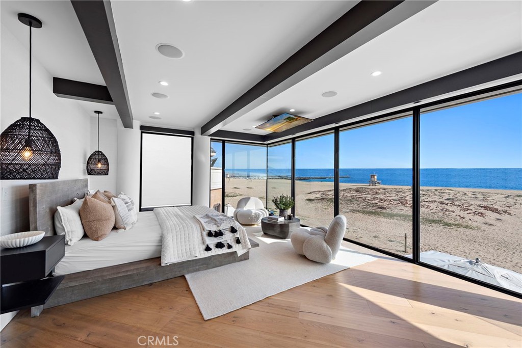 2132 E Oceanfront