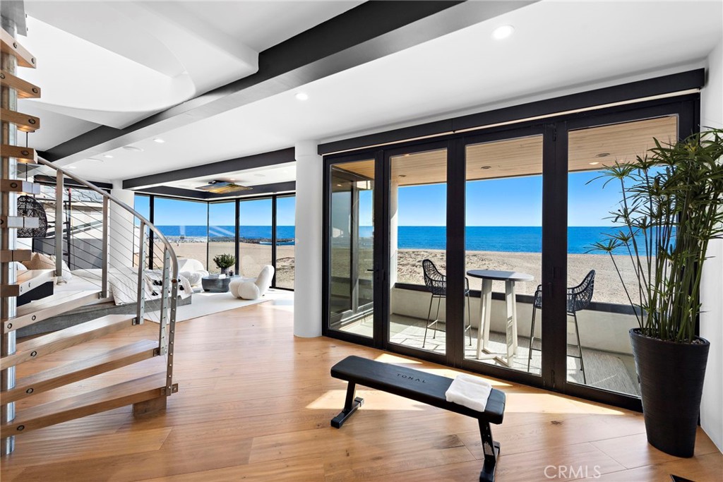 2132 E Oceanfront
