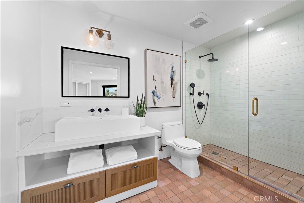 2132 E Oceanfront