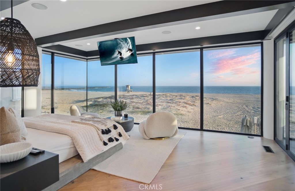 2132 E Oceanfront