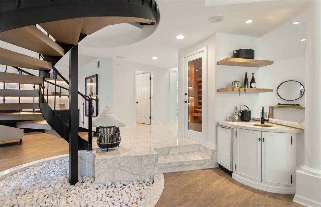 16201 Santa Barbara Lane