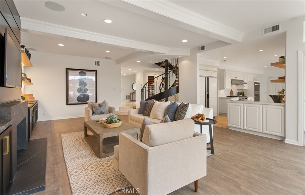 16201 Santa Barbara Lane