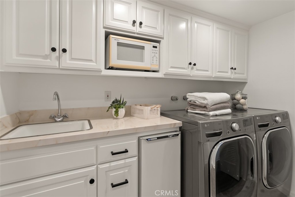 16201 Santa Barbara Lane