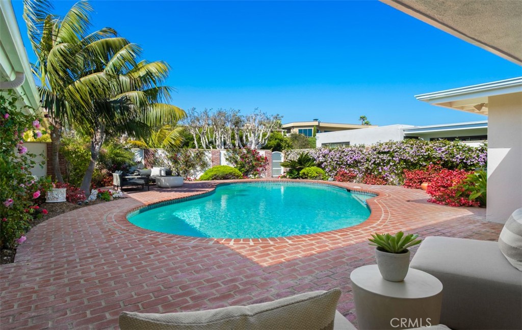 4521 Orrington Road