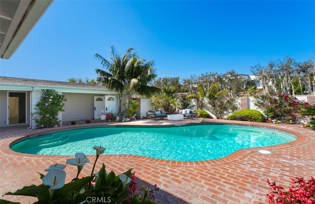 4521 Orrington Road