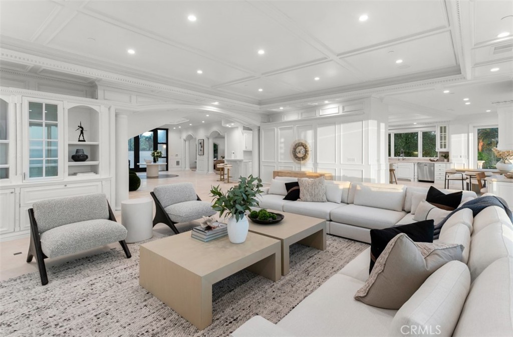 71 Ritz Cove Drive