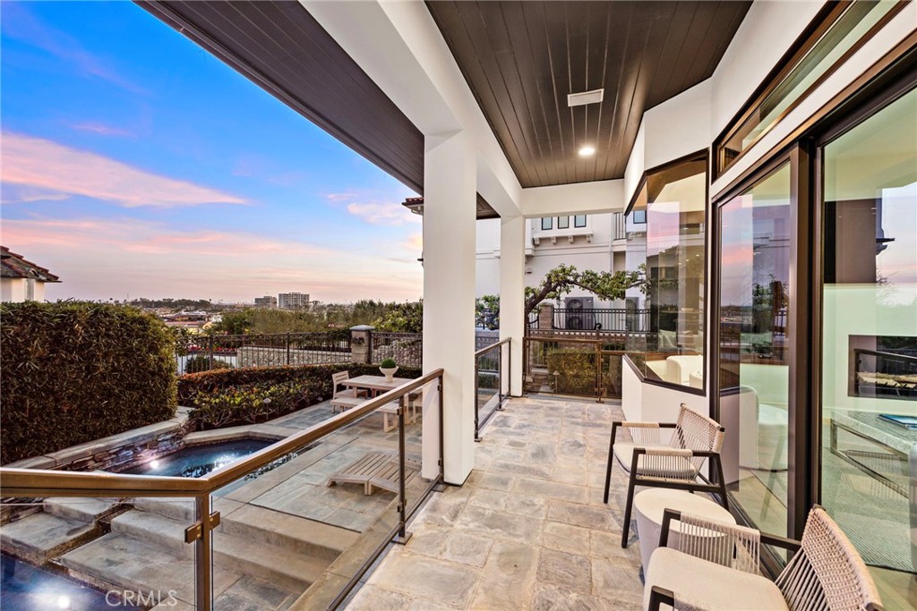 2907 Cliff Drive