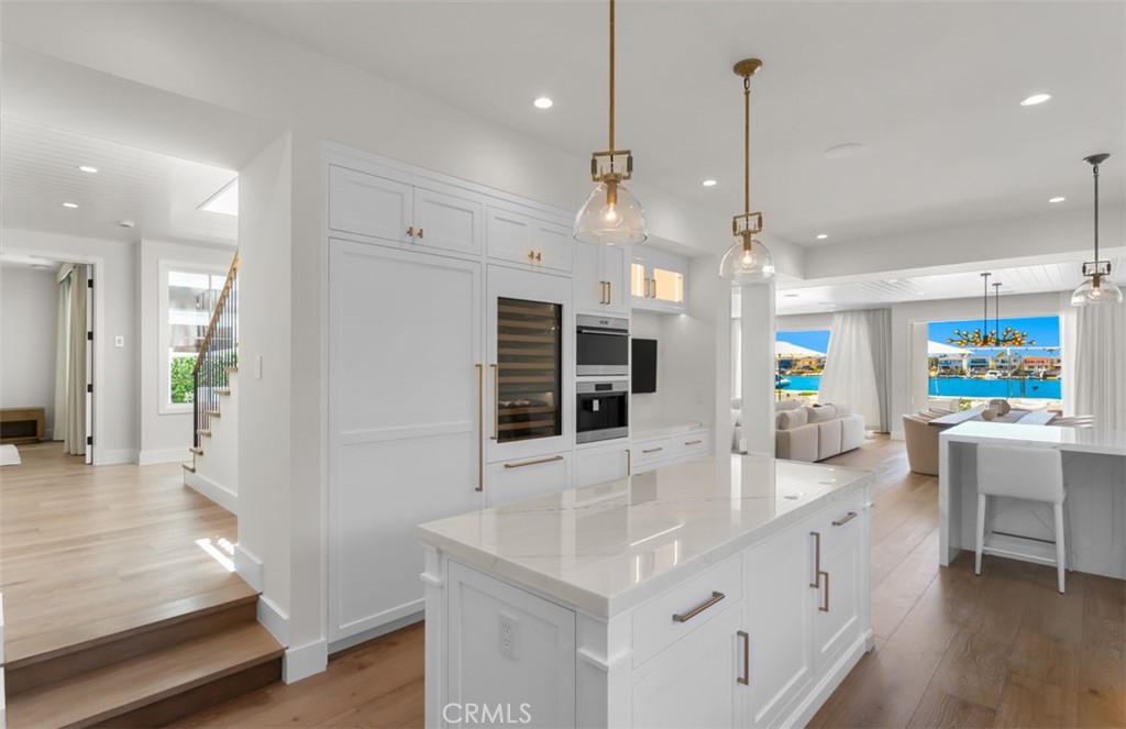 2401 Bayshore Drive