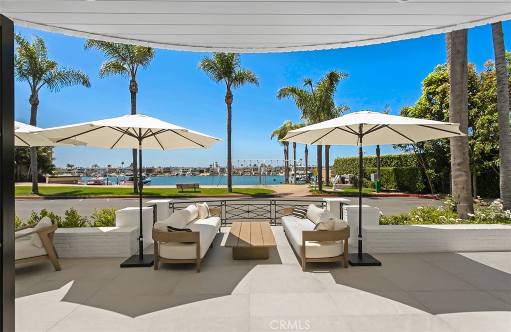 2401 Bayshore Drive