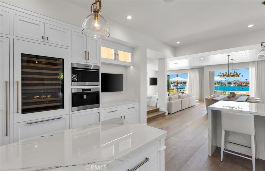 2401 Bayshore Drive