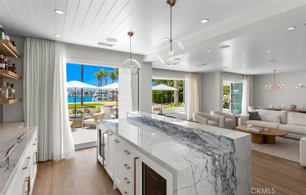 2401 Bayshore Drive