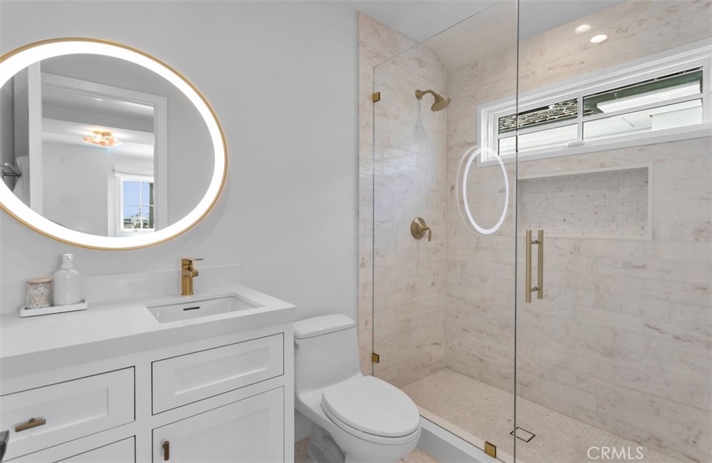 2401 Bayshore Drive
