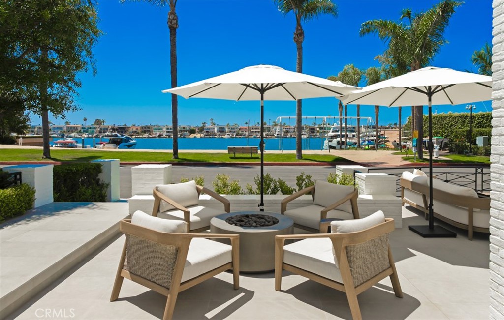 2401 Bayshore Drive