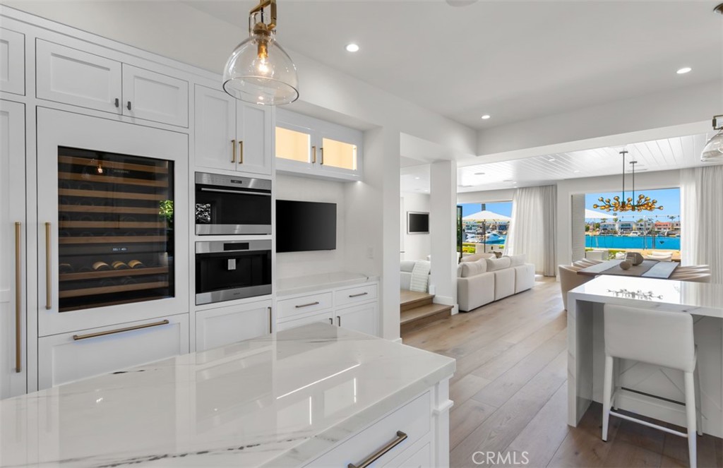 2401 Bayshore Drive