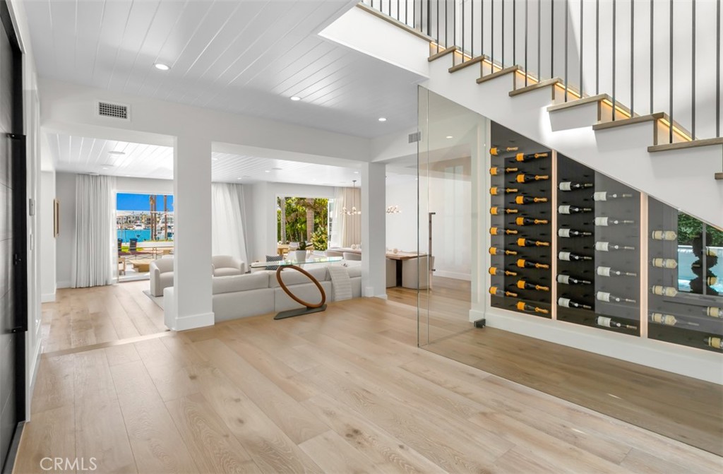 2401 Bayshore Drive
