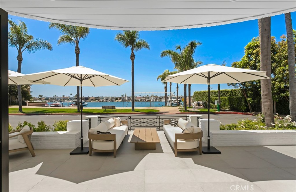2401 Bayshore Drive