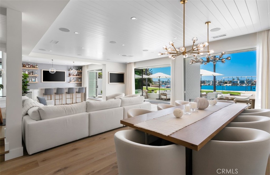2401 Bayshore Drive