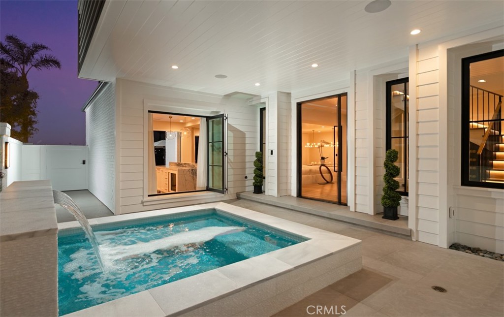 2401 Bayshore Drive