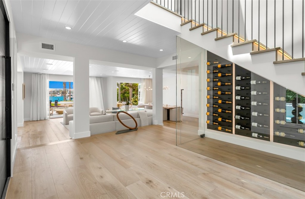 2401 Bayshore Drive
