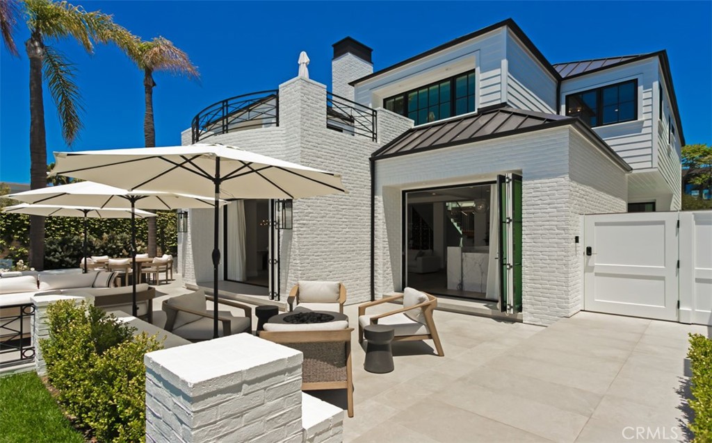 2401 Bayshore Drive