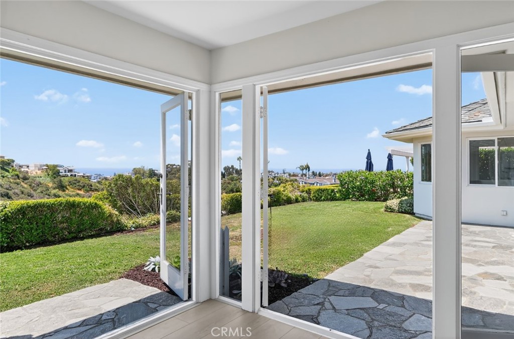 978 Sandcastle Drive