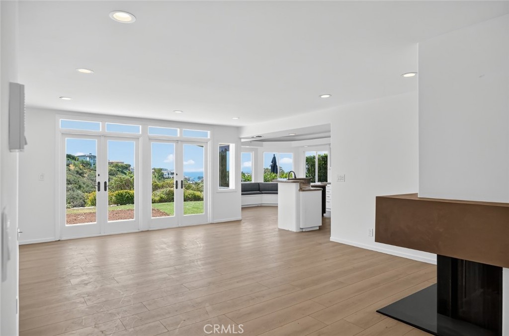 978 Sandcastle Drive