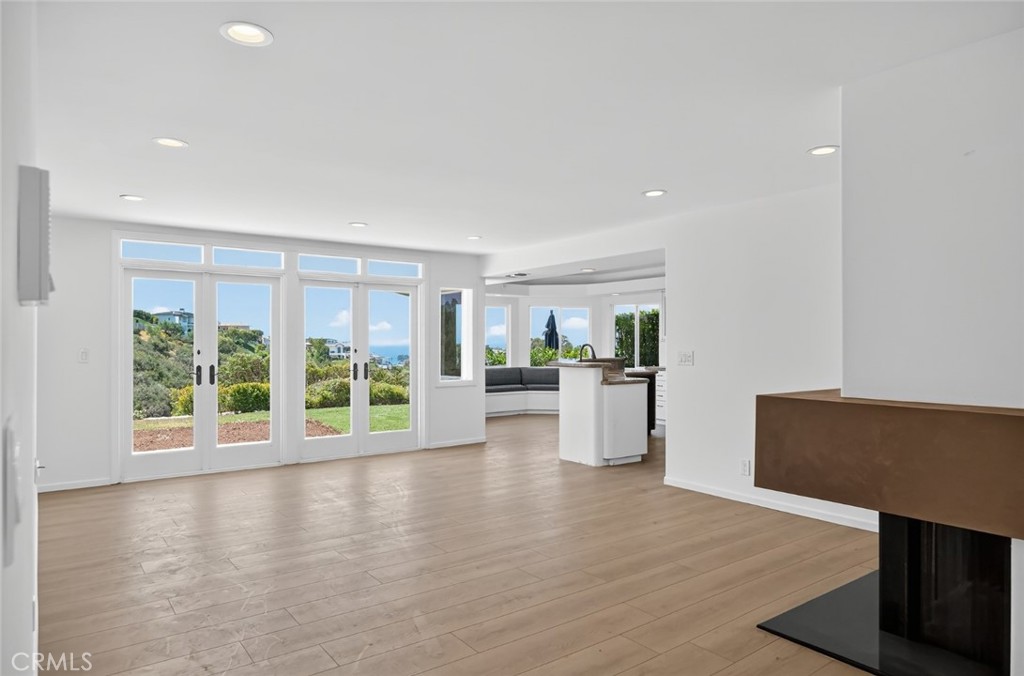 978 Sandcastle Drive