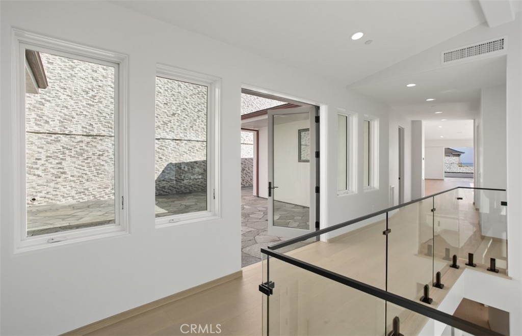 31 N Vista De Catalina