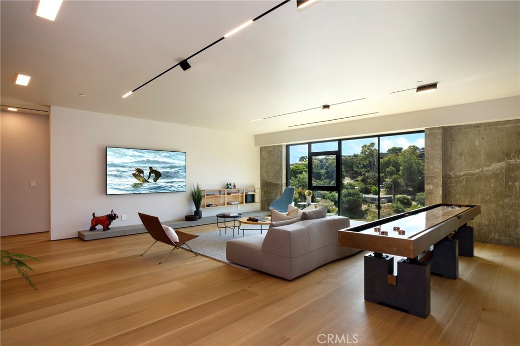 1000 Oriole Drive
