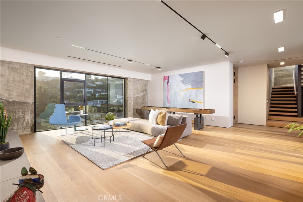 1000 Oriole Drive