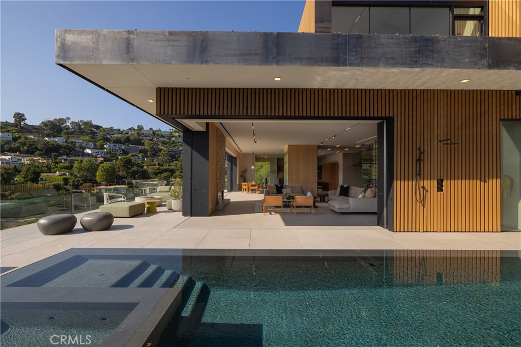 1000 Oriole Drive