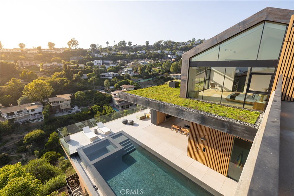 1000 Oriole Drive
