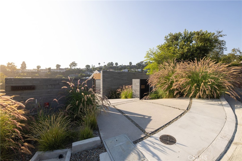 1000 Oriole Drive