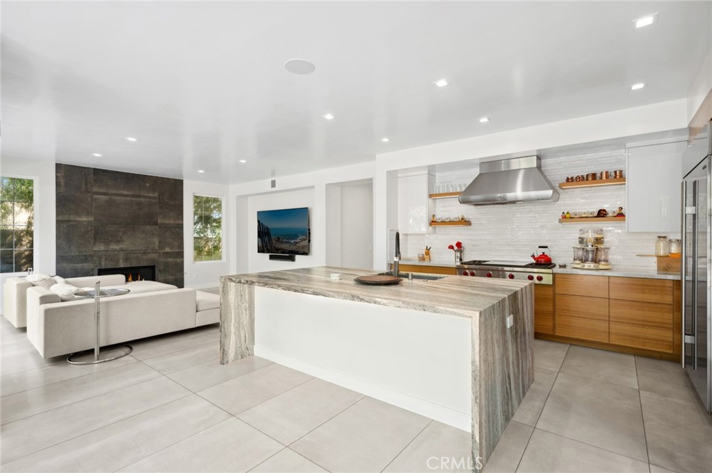 3 Bridgeport Road